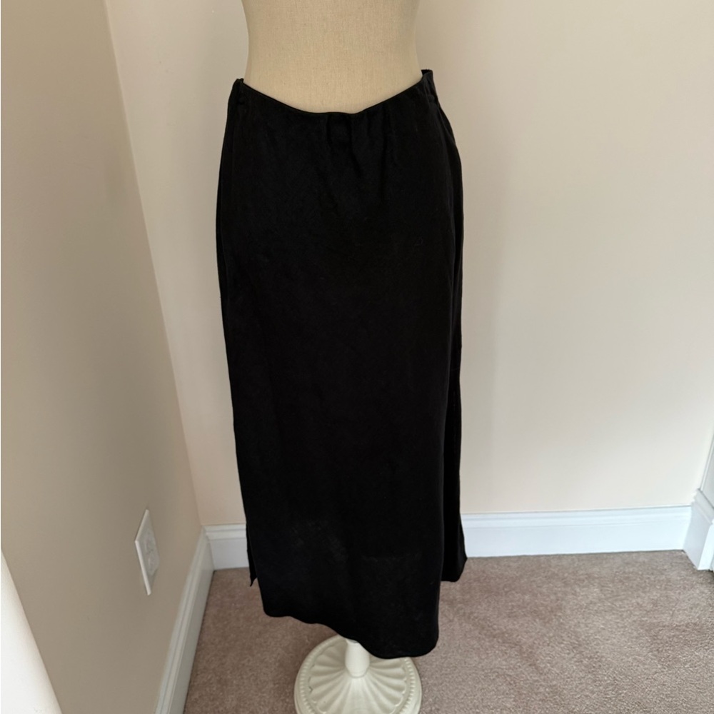 Black lightweight linen Women's Skirt with side slits